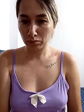 Iris love18 online show from 11/15/25, 02:32