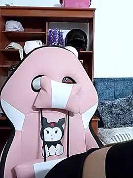 Iris love18 online show from 11/12/25, 04:22