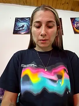 Iris love18 online show from 03/25/26, 04:06