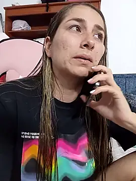 Iris love18 online show from 11/10/25, 11:32