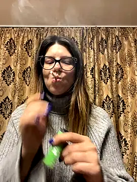 Snapshot of NadiraNoor chatting on 11/25/25, 11:37 NadiraNoor online show from 11/25/25, 11:37