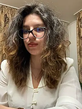 NadiraNoor online show from 03/04/26, 09:11