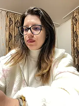 NadiraNoor online show from 03/28/26, 10:00