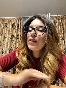 Snapshot of NadiraNoor chatting on 09/09/25, 07:01 NadiraNoor online show from 09/09/25, 07:01