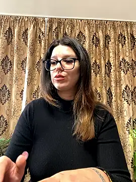 NadiraNoor online show from 04/07/26, 05:09