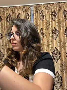 NadiraNoor online show from 05/14/26, 03:14