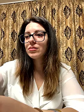 NadiraNoor online show from 04/14/26, 10:59