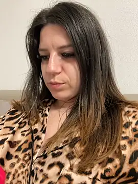 NadiraNoor online show from 05/08/26, 05:50