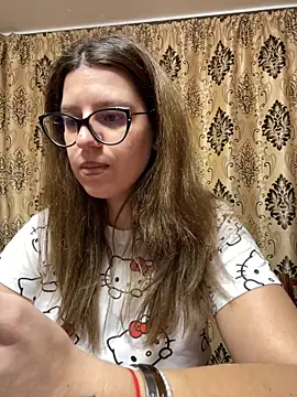 Snapshot of NadiraNoor chatting on 03/05/25, 05:50 NadiraNoor online show from 03/05/25, 05:50