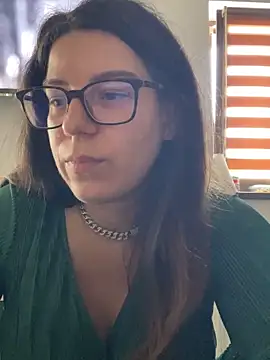 NadiraNoor online show from 06/03/26, 07:53