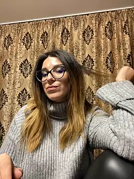 Snapshot of NadiraNoor chatting on 10/28/25, 03:33 NadiraNoor online show from 10/28/25, 03:33