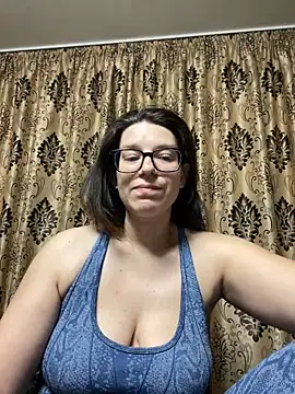 NadiraNoor online show from 04/22/26, 08:04