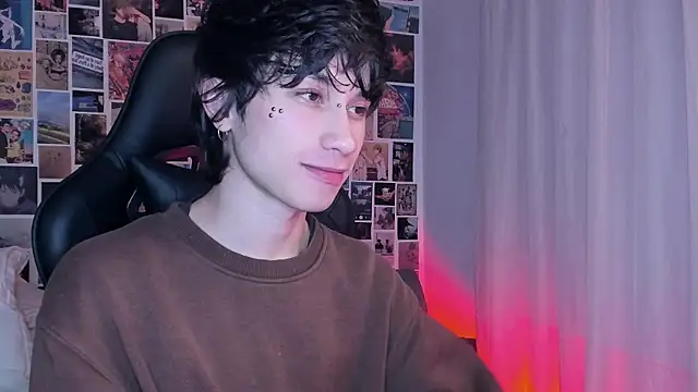 liamelf online show from 02/15/25, 06:02