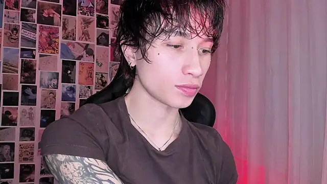 liamelf online show from 11/18/25, 05:44