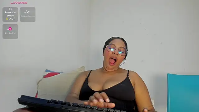 Maya Graham online show from 07/27/26, 07:26