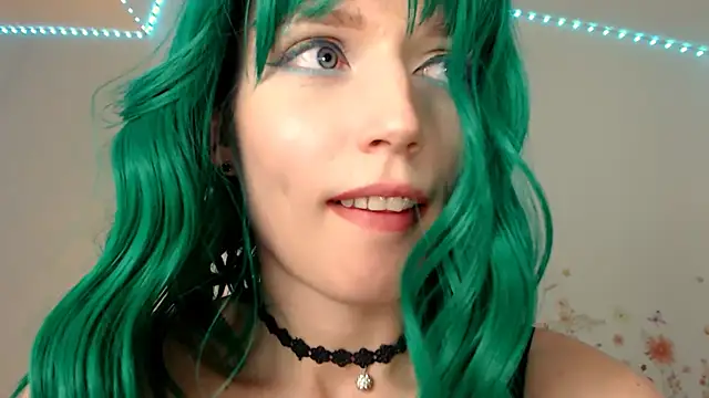 Snapshot of Poisson_Eva chatting on 03/18/25, 10:15 Poisson Eva online show from 03/18/25, 10:15