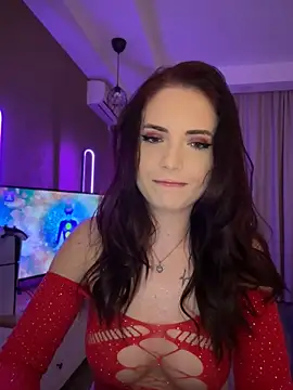 AvaGianna online show from 02/21/25, 05:20