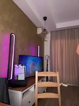 AvaGianna online show from 10/30/25, 12:03