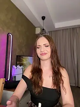 AvaGianna online show from 11/15/25, 03:49