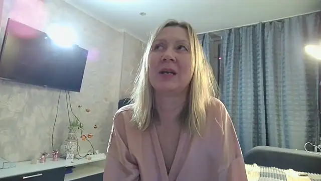 WindChristy online show from 03/13/26, 09:42