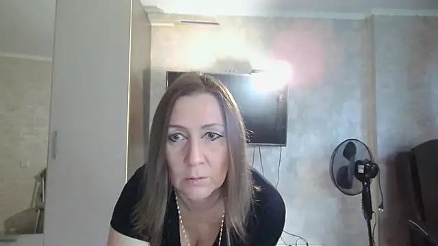 WindChristy online show from 09/08/25, 03:55