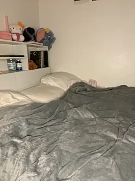 milkyhonybaby online show from 09/25/25, 01:06