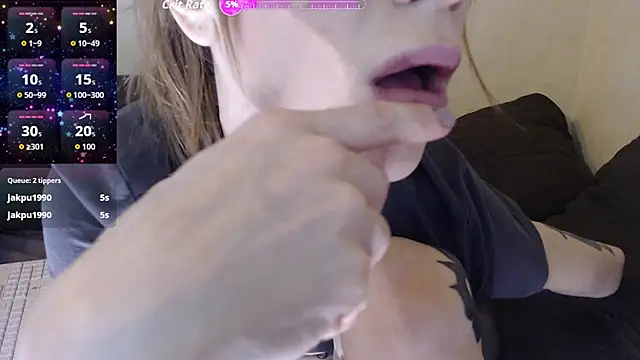 Snapshot of GinaAngelina chatting on 09/14/25, 03:34 GinaAngelina online show from 09/14/25, 03:34