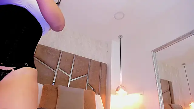 Martinaa Jones  online show from 03/19/26, 12:49