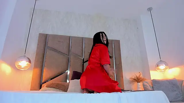 Martinaa Jones  online show from 10/04/25, 07:59