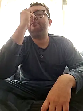 Javier bear online show from 03/27/26, 11:00