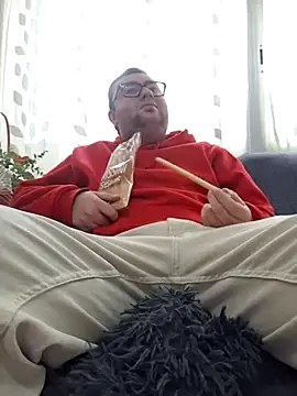 Javier bear online show from 12/04/25, 02:05