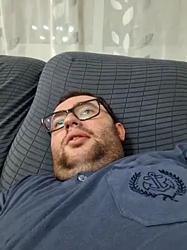 Javier bear online show from 11/17/25, 08:24