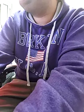 Javier bear online show from 11/27/25, 01:33