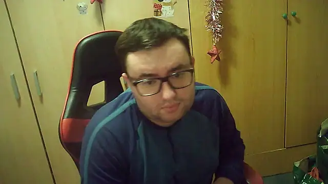 Javier bear online show from 12/15/25, 10:21