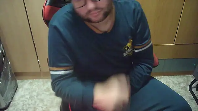 Javier bear online show from 11/21/25, 02:27