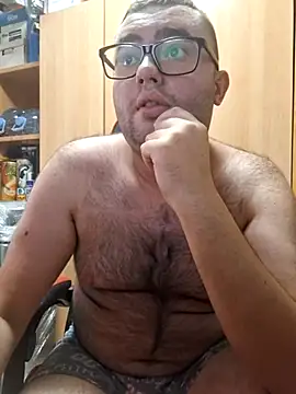 Javier bear online show from 09/24/25, 12:22