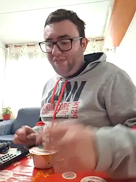 Javier bear online show from 03/04/26, 02:03