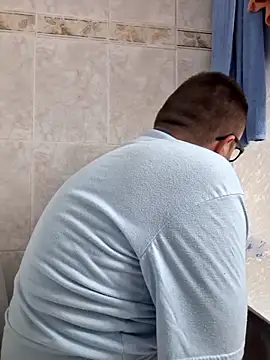 Javier bear online show from 10/07/25, 08:04