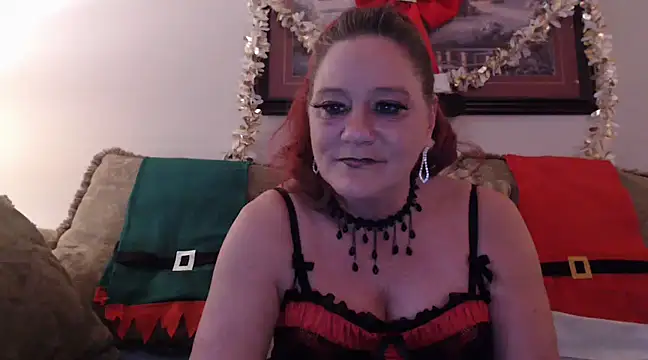 LexxiLeeds online show from 12/16/24, 08:16