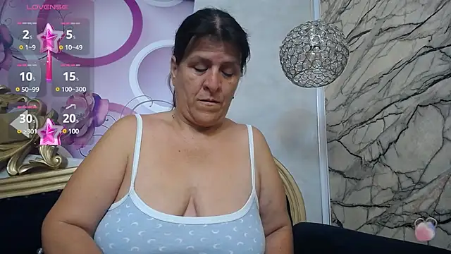 Snapshot of karito_mature17 chatting on 03/13/25, 07:06 karito mature17 online show from 03/13/25, 07:06