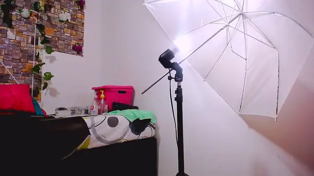 MaidenGame online show from 12/02/25, 03:58