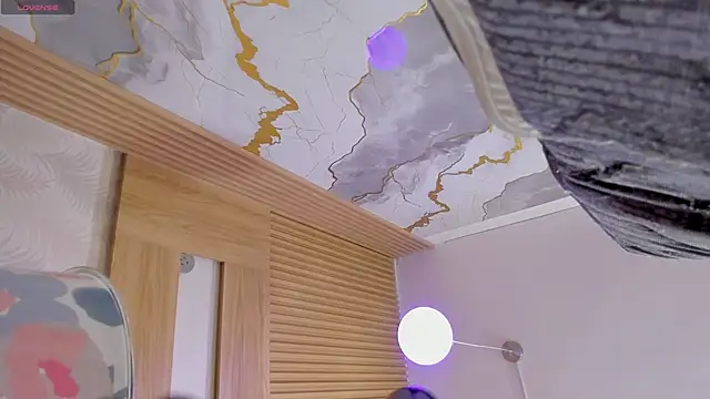 Elif blond online show from 11/17/25, 10:25