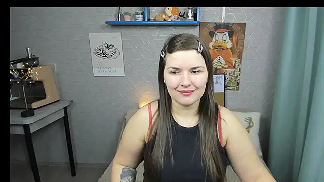 Snapshot of LineraPitts chatting on 12/17/24, 10:55 LineraPitts online show from 12/17/24, 10:55