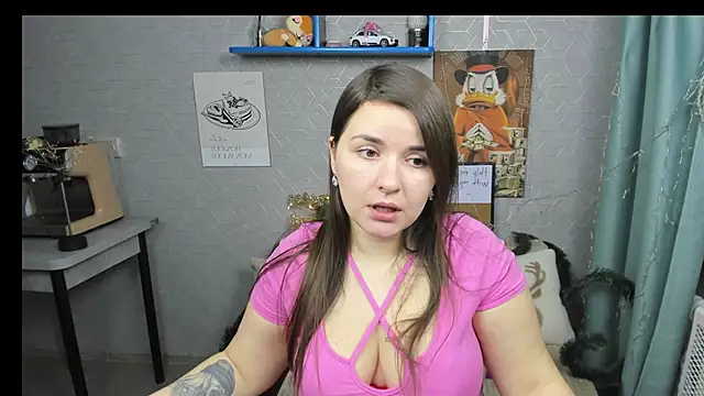 Snapshot of LineraPitts chatting on 01/11/25, 02:15 LineraPitts online show from 01/11/25, 02:15