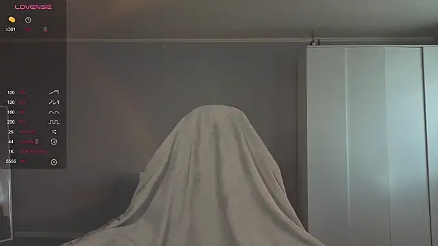 Snapshot of mollymila chatting on 11/18/25, 07:11 mollymila online show from 11/18/25, 07:11