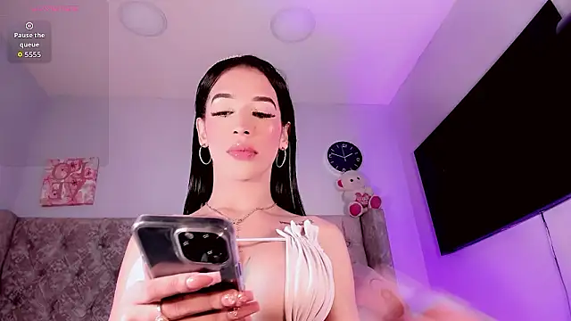 kimMaddiee online show from 02/13/26, 09:37