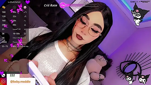 kimMaddiee online show from 10/25/25, 06:34