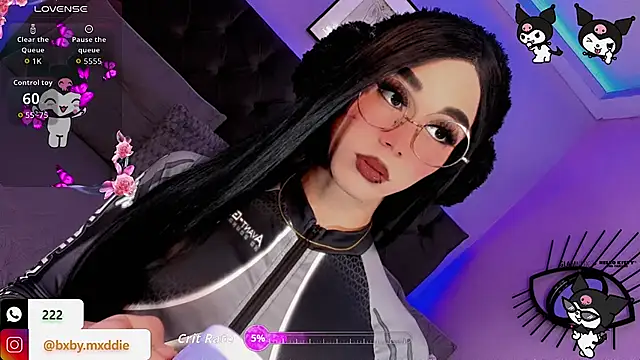 kimMaddiee online show from 10/24/25, 04:55