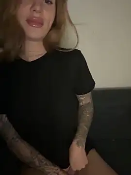 EmiliaCatalina online show from 05/14/26, 12:18