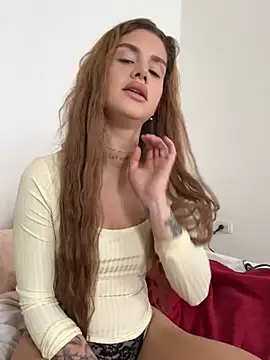 EmiliaCatalina online show from 03/22/26, 06:20